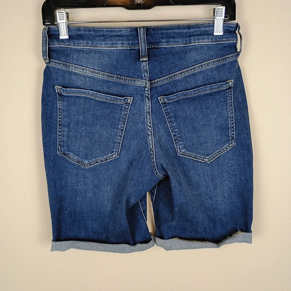 Old Navy High-Rise Wow Denim Shorts Womens 4 Medium Wash Cuffed Bermuda Jean